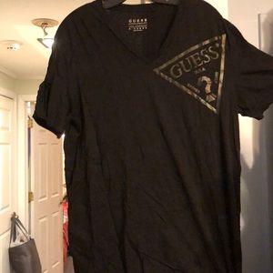 Guess t shirt